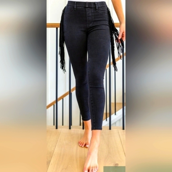 judy Blue Fringe Jeans  NWT - Picture 1 of 5